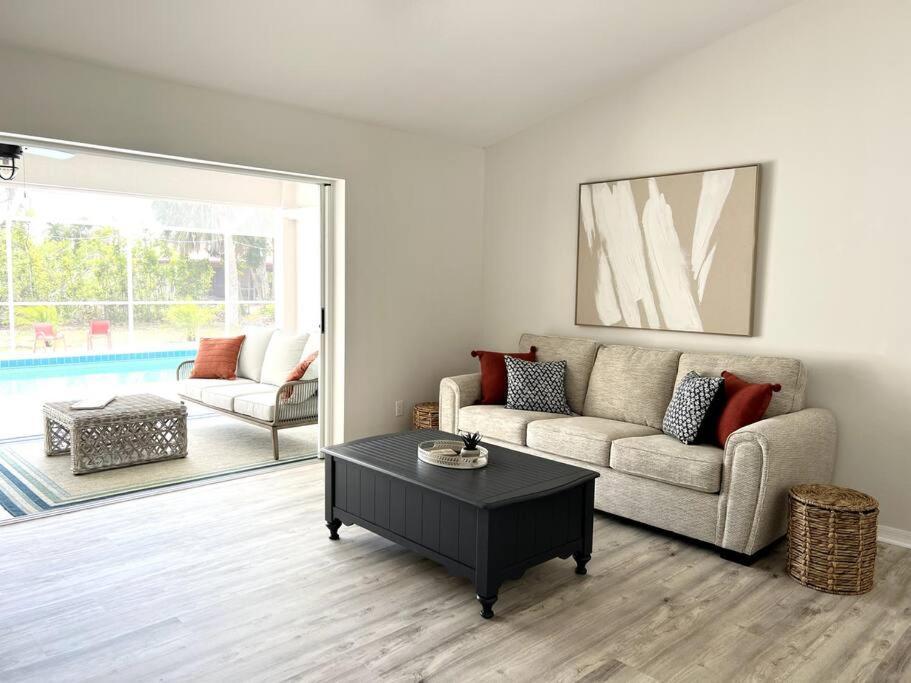 Beautiful Spacious Home! Close To Beaches - Heated Private Pool Ингълууд Екстериор снимка